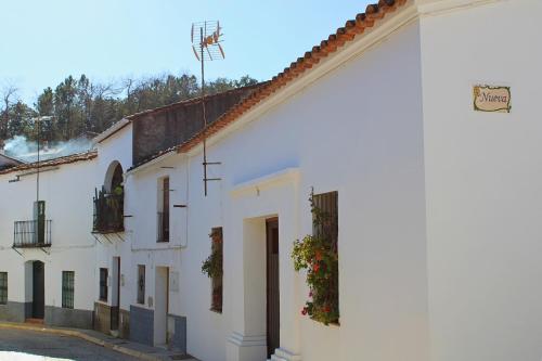 Közeli látványosságok, La Casa de la Tierra by SIERRA VIVA in Linares De La Sierra