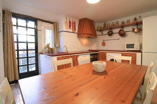 Létesítmények, La Casa de la Tierra by SIERRA VIVA in Linares De La Sierra