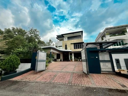 Villa with Pool, Karaoke, Snooker Villa with Pool, Karaoke, Snooker