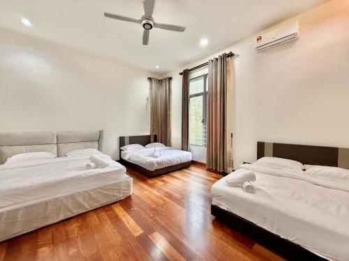 Villa with Pool, Karaoke, Snooker Villa with Pool, Karaoke, Snooker