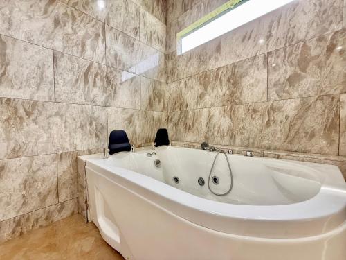 Villa with Pool, Karaoke, Snooker Villa with Pool, Karaoke, Snooker