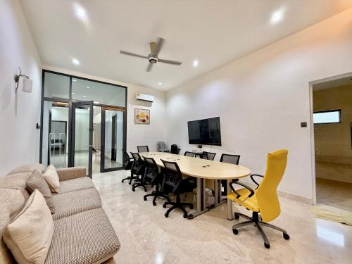 Villa with Pool, Karaoke, Snooker Villa with Pool, Karaoke, Snooker