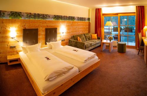 Berghotel Mummelsee Room Type - Double Room with Balcony