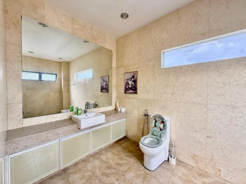 Villa with Pool, Karaoke, Snooker Villa with Pool, Karaoke, Snooker