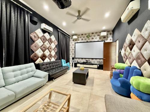 Villa with Pool, Karaoke, Snooker Villa with Pool, Karaoke, Snooker