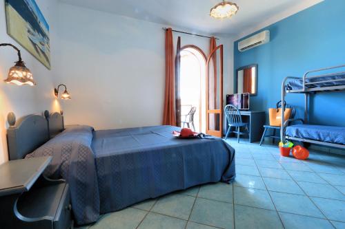 Camera, familiare, vista sul mare