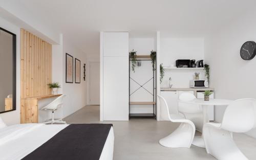 Syntagma Serenity Suites - image 8