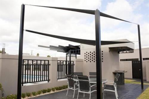 บริการและสิ่งอำนวยความสะดวก, Southgate in เชปเปอร์ตัน