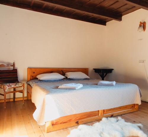 Double Room image 2