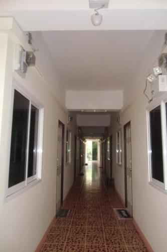 Exterior view, Chanaporn Place in Tha Sala