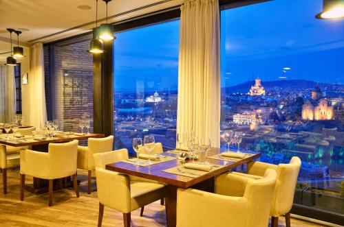 62634456 Citadel Narikala Hotel