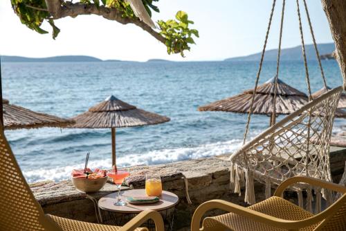 Aneroussa Beach Hotel - image 9