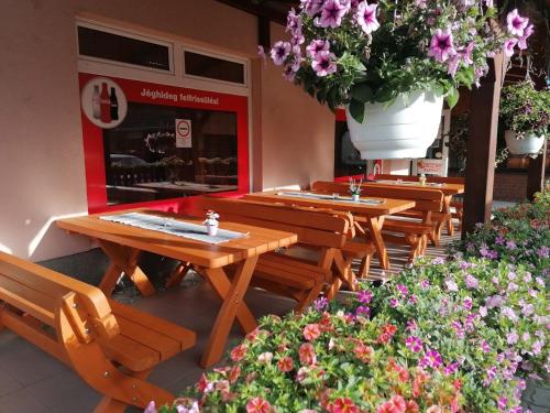 Bar/lounge, Kettos Csarda Szallashely Bocfolde in Zalaegerszeg