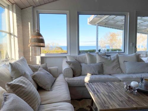 Stunning Home In Unknown With 3 Bedrooms And Wifi