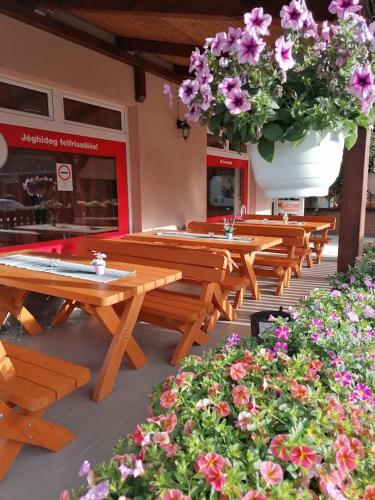 Balcony/terrace, Kettos Csarda Szallashely Bocfolde in Zalaegerszeg