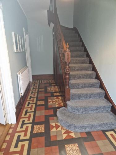 Hereford - Falcon House - Spacious 5 Bedroom House With Games Room - Sleeps 14 Guests - Great Property For Family & Friends Gathering Together - Hosted by RENTMYHOUSE, Hereford (zdjęcie 3)