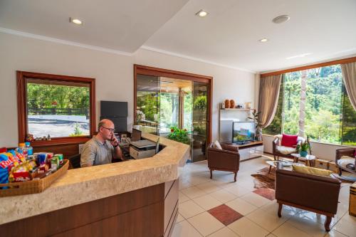 Pousada Grandchamp - Campos do Jordao - image 9