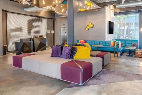 Aloft Jacksonville Tapestry Park in Jacksonville, USA