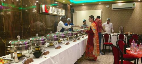 Hotel Hangout in Raghunathganj-II