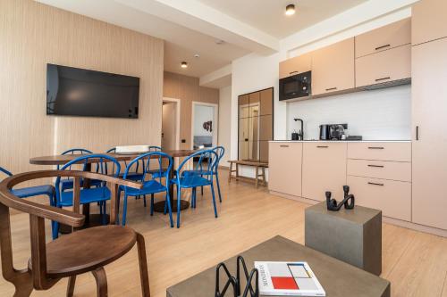 Three-Bedroom Apartment image 3