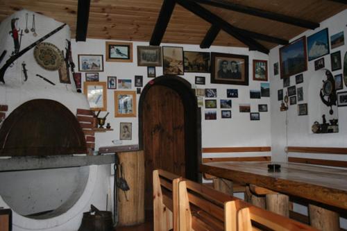 Guest House Chicho Tsane - image 14