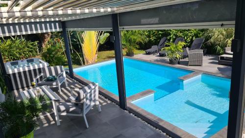 Facilities, BAIE dES CARAIBES in Baie-Mahault
