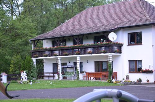 Viesnīcas āriene, Agroturystyka Nad Stawem in Centawa