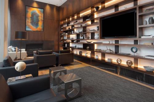 Hotel AC Montreal Centre-ville - image 3