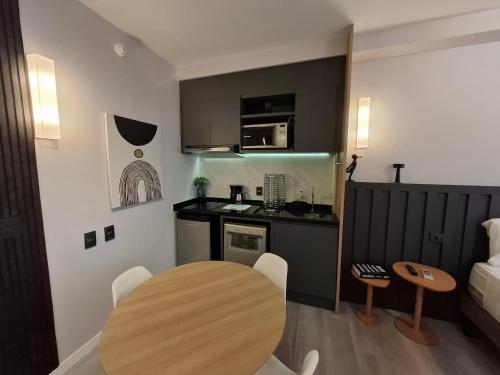 Kitchen, AlphaStay by Rhouses in Barueri
