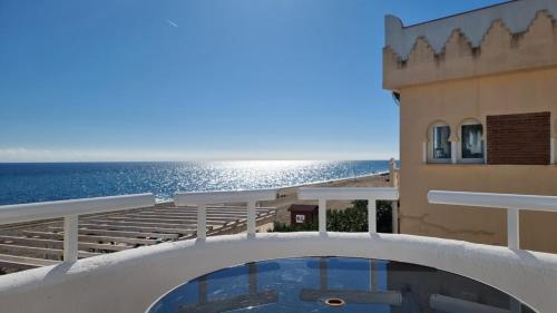 Sea Front Apartment in La Cala de Mijas 4