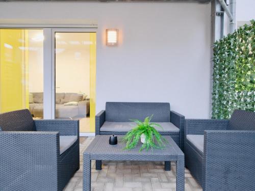 Erkély/terasz, Fine Living - Zentral, barrierefrei mit Terrasse & 24h Parkhaus in Nähe (Fine Living - Zentral, barrierefrei mit Terrasse & 24h Parkhaus in Nahe) in Peine