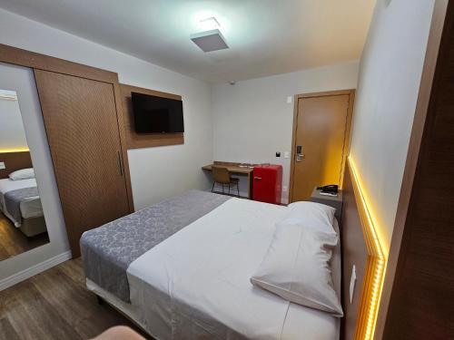 Optimum Plaza Hotel