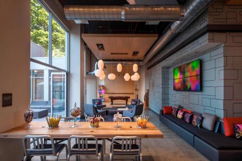 Aloft Long Island City-Manhattan View in Queens, USA