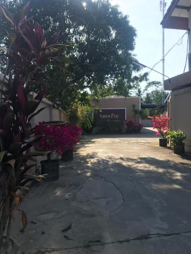 Sai Charoen Resort - 정원