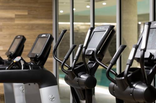 AC Hotel by Marriott Wroclaw - image 7
