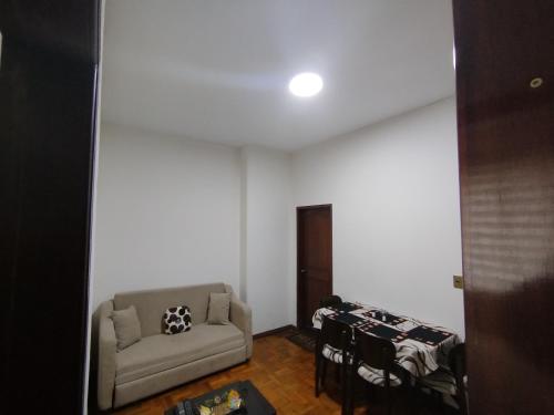 One-Bedroom Apartment image 4