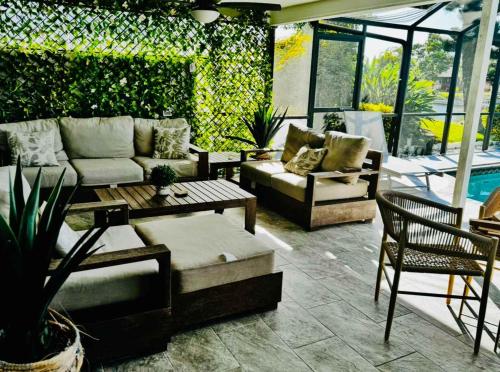 Hidden Secret Waterfront Retreat in เคปคอรัล (FL)