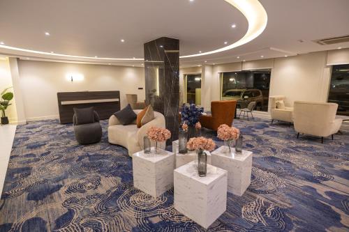 ردهة, فندق إكس واي زد التعاون (XYZ Hotel Al Tawon) in ازدهار