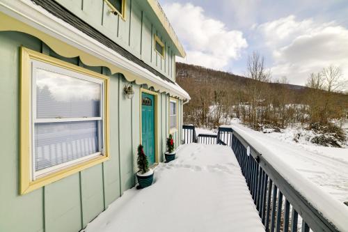 Catskills Mountain Casita: Ski, Hike, Fish & Golf! in Fleišmansa (NY)