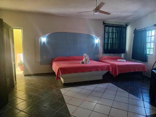 HOTEL ATLANTIDA – Playa del Carmen, TX