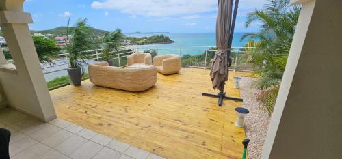 Alrededores, Sunset View in Grand Case