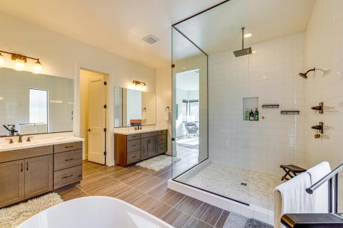 Mtn Views, Pool and Hot Tub Phoenix Oasis in South Mountain Village