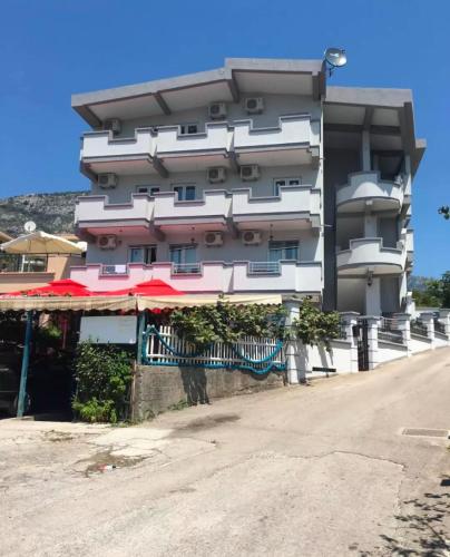 Vila Metohija