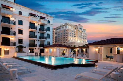 Swimming pool, Aloft by Marriott Coral Gables in Coral Gables