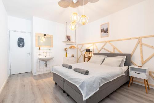 1 queen bed