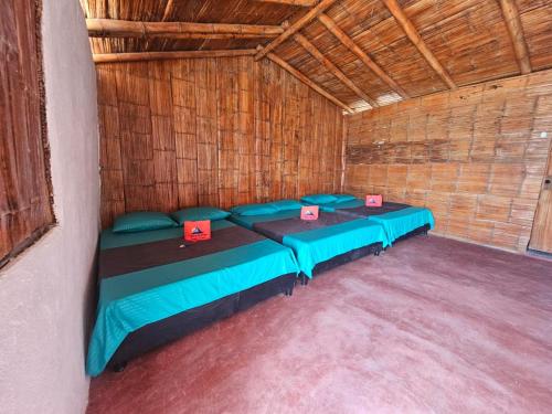 3 double beds