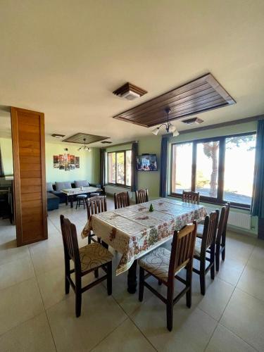 Къща за гости Елена