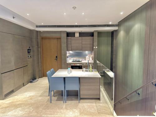 ZHome-SuHe Luxury Mansion-Near NanJing Road - image 5