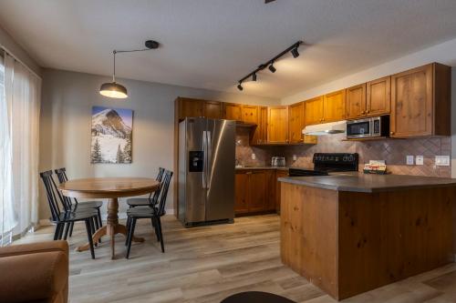 Riverside Condos by Fernie Central Reservations in เฟอร์นี่ (BC)