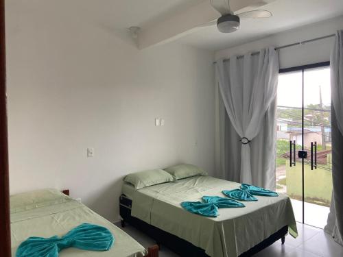 3 bedrooms, 7 beds